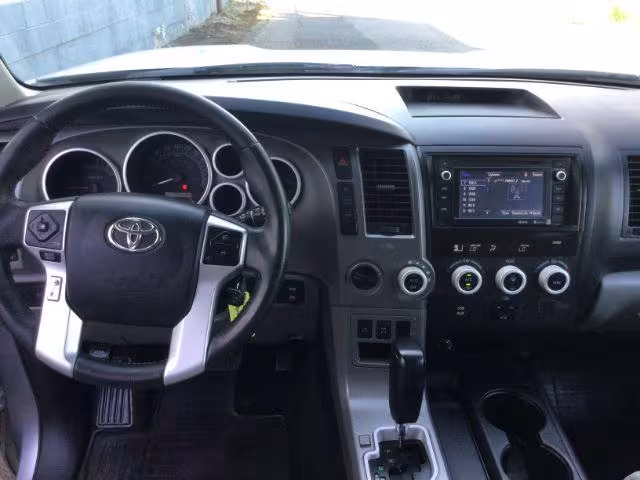 2015 Toyota Sequoia - 5TDBY5G19FS121421 - Image #9
